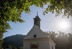 Felújították a 250 éves Mária-kápolnát Visegrádon